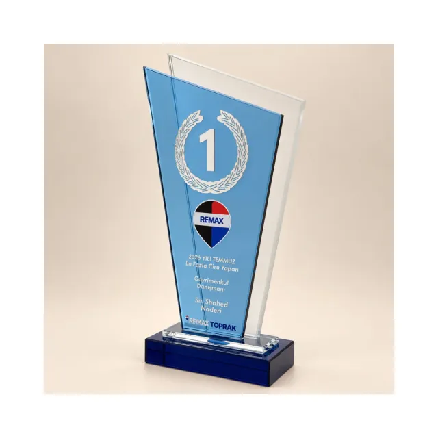 PB822-1 Kristal Plaket