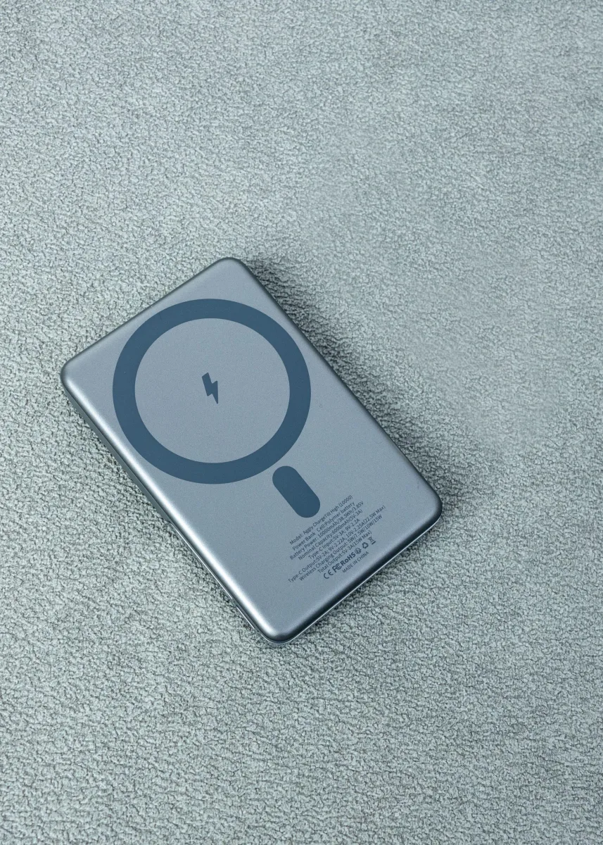 AGGIY ChargeTiltHigh 10.000 Mah 15W Powerbank Dijital Ekran Magsafe Hızlı Şarj
